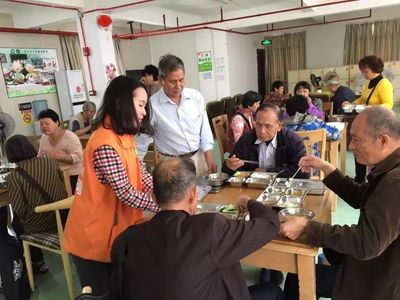 福利!金湾又一居家养老服务站揭牌!设备齐全!在家门口就能享受这些服务.